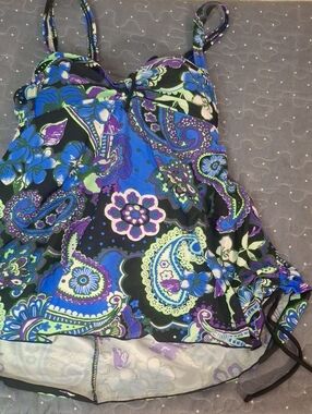 Septangle Paisley Floral Tankini Swim Top in Blue, Purple & Black size 10